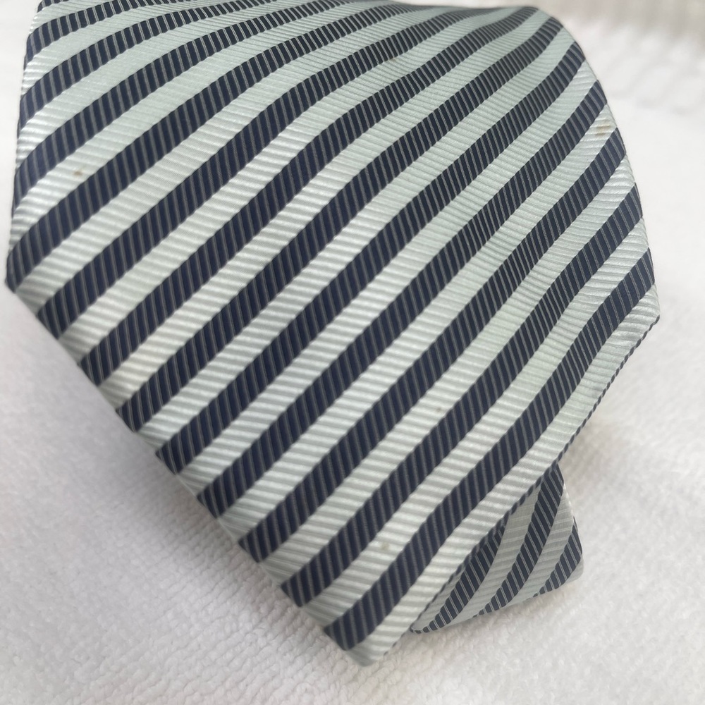 Men's Diagonal Striped Tie in Silver and Navy